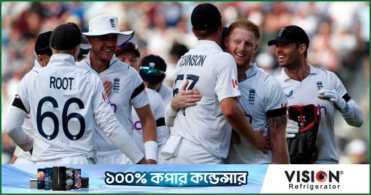 চমক রেখে ইংল্যান্ডের কেন্দ্রীয় চুক্তির তালিকা প্রকাশ